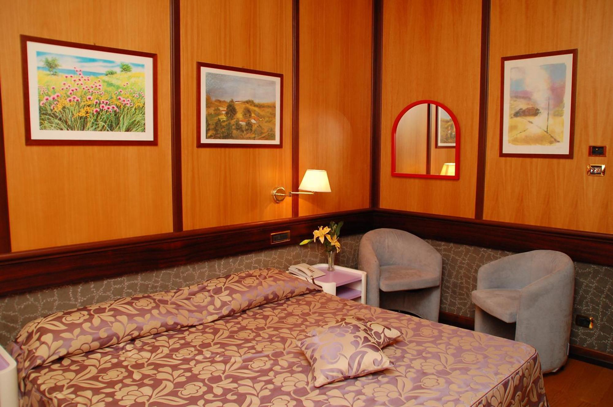 Benny Hotel Catanzaro Exterior foto